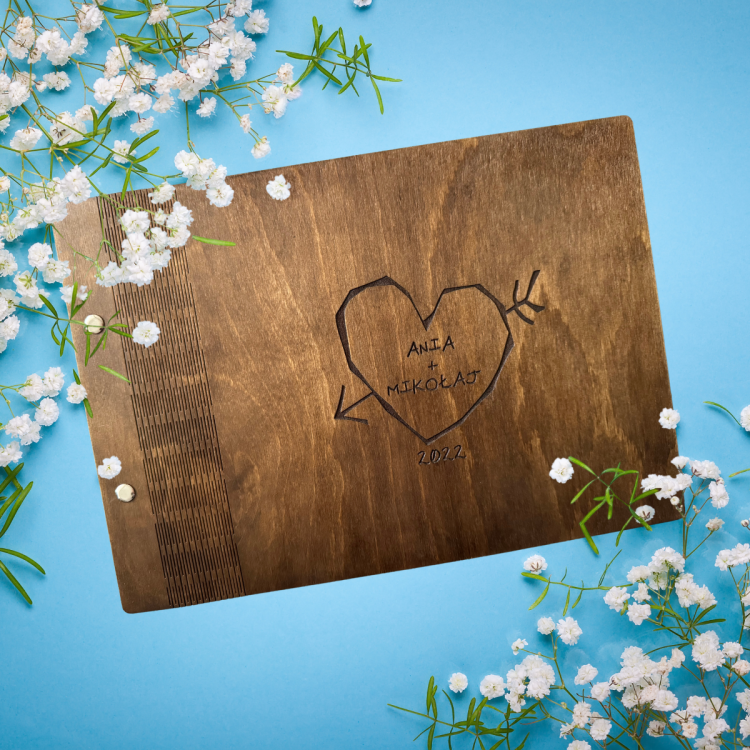 album-personalizowany-z-grawerem-a4.jpg